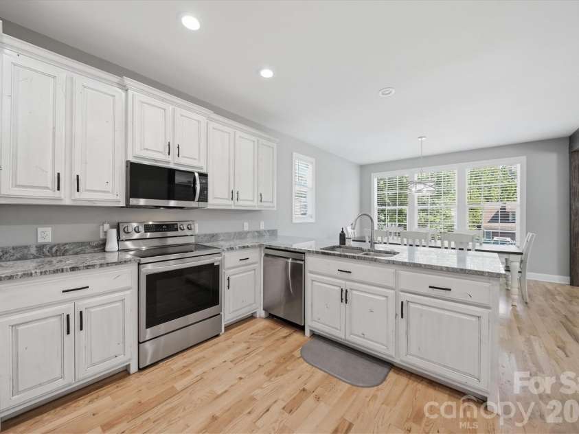 135 Maplewood Court, Hudson, NC 28638.  MLS# CAR4420699, YatesRealty ID 32884. 