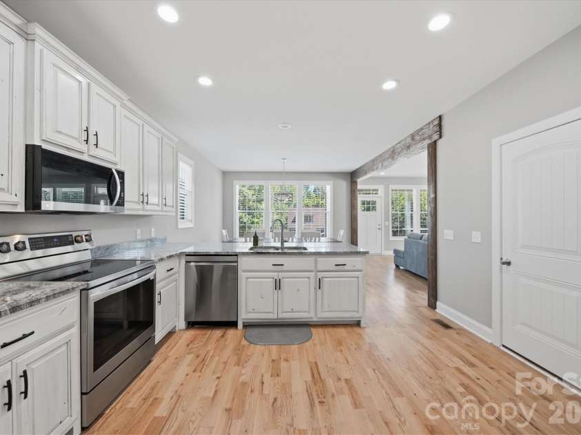 135 Maplewood Court, Hudson, NC 28638.  MLS# CAR4420699, YatesRealty ID 32884. 
