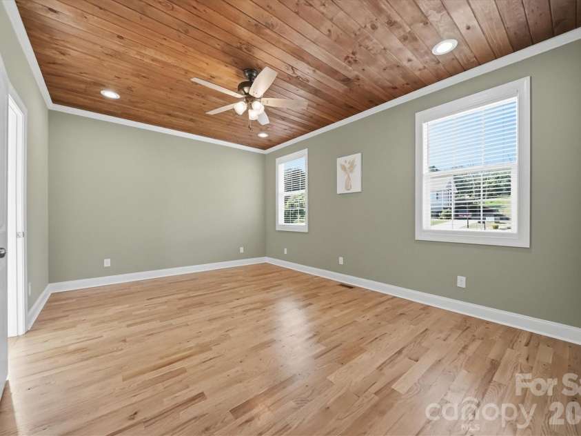 135 Maplewood Court, Hudson, NC 28638.  MLS# CAR4420699, YatesRealty ID 32884. 