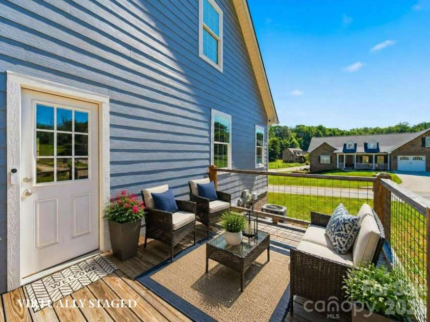 135 Maplewood Court, Hudson, NC 28638.  MLS# CAR4420699, YatesRealty ID 32884. 