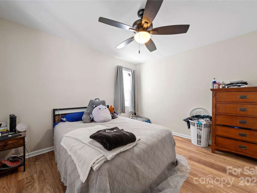 9909 Campus Walk Lane, Charlotte, NC 28262.  MLS# CAR4286244, YatesRealty ID 32884. 