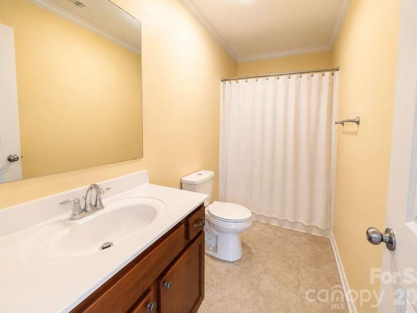 908 Sherman Street, Gastonia, NC 28052.  MLS# CAR4389637, YatesRealty ID 32886. 