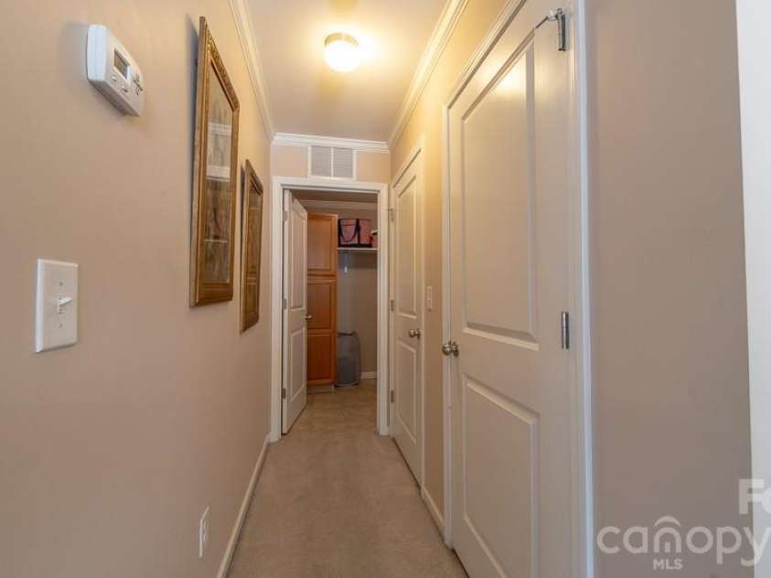 908 Sherman Street, Gastonia, NC 28052.  MLS# CAR4389637, YatesRealty ID 32886. 