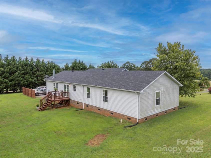 3842 Harris Creek Road, Lawndale, NC 28090.  MLS# CAR4286300, YatesRealty ID 32887. 