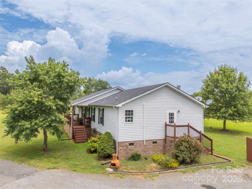 3842 Harris Creek Road, Lawndale, NC 28090.  MLS# CAR4286300, YatesRealty ID 32887. 
