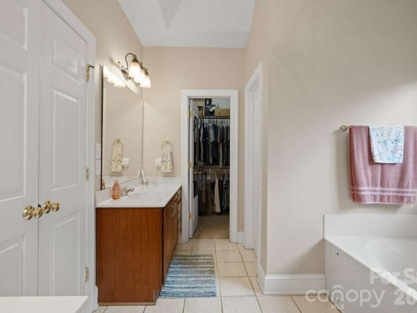 837 Shetland Place, Concord, NC 28027.  MLS# CAR4383622, YatesRealty ID 32887. 