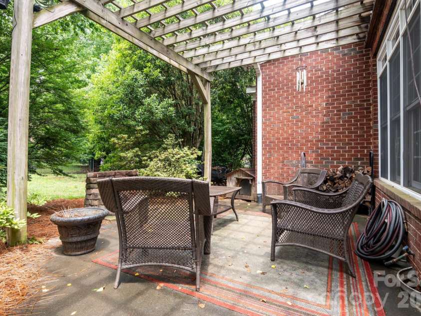 837 Shetland Place, Concord, NC 28027.  MLS# CAR4383622, YatesRealty ID 32887. 