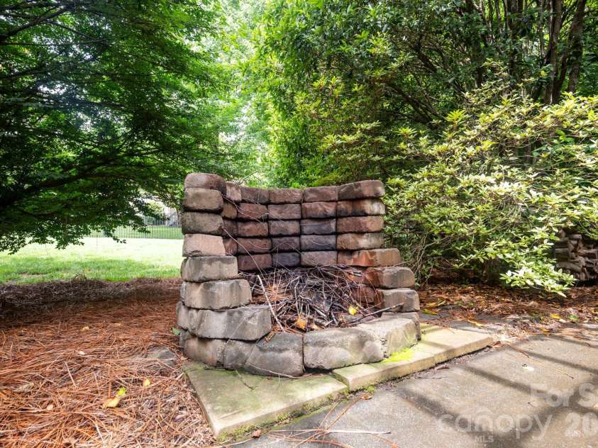 837 Shetland Place, Concord, NC 28027.  MLS# CAR4383622, YatesRealty ID 32887. 