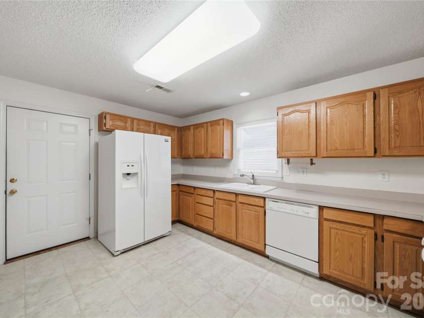 110 Hidden Creek Circle, Salisbury, NC 28147.  MLS# CAR4396967, YatesRealty ID 32888. 