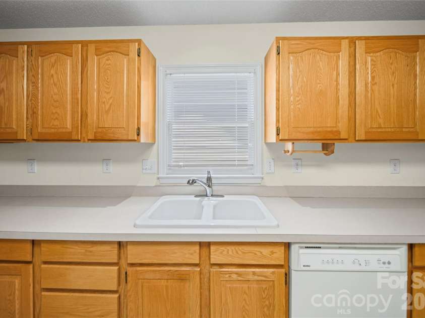 110 Hidden Creek Circle, Salisbury, NC 28147.  MLS# CAR4396967, YatesRealty ID 32888. 