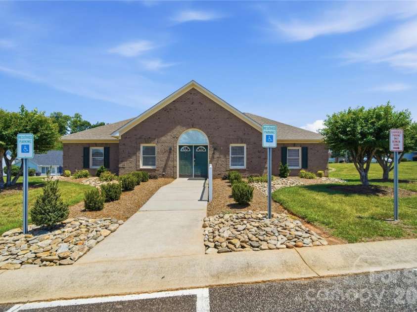 110 Hidden Creek Circle, Salisbury, NC 28147.  MLS# CAR4396967, YatesRealty ID 32888. 