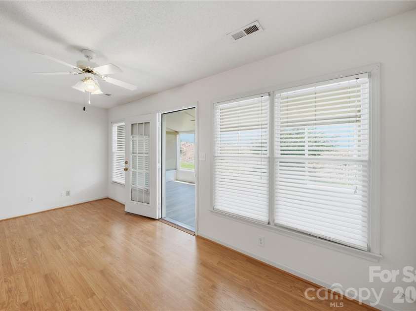 110 Hidden Creek Circle, Salisbury, NC 28147.  MLS# CAR4396967, YatesRealty ID 32888. Flex Space