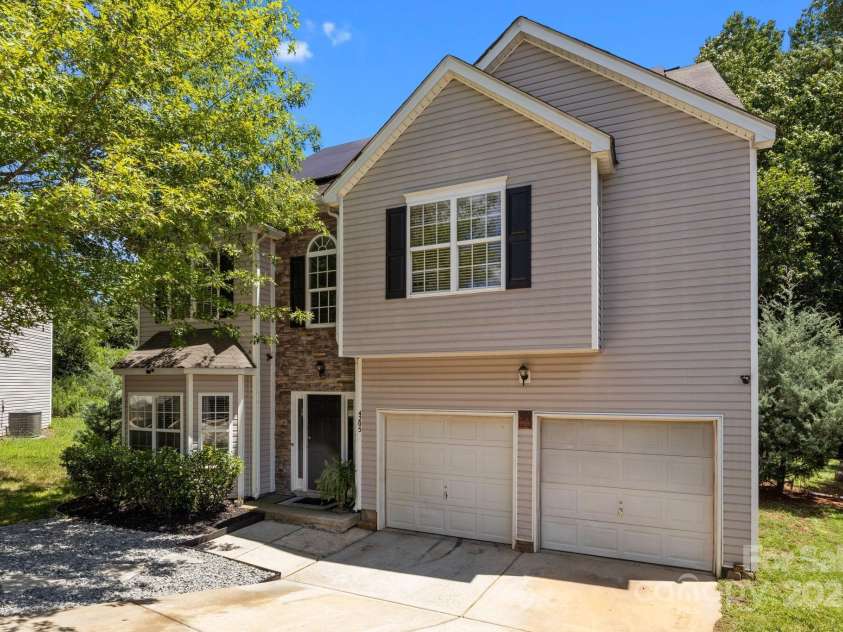 4205 Springhaven Drive, Charlotte, NC 28269.  MLS# CAR4275693, YatesRealty ID 32889. 