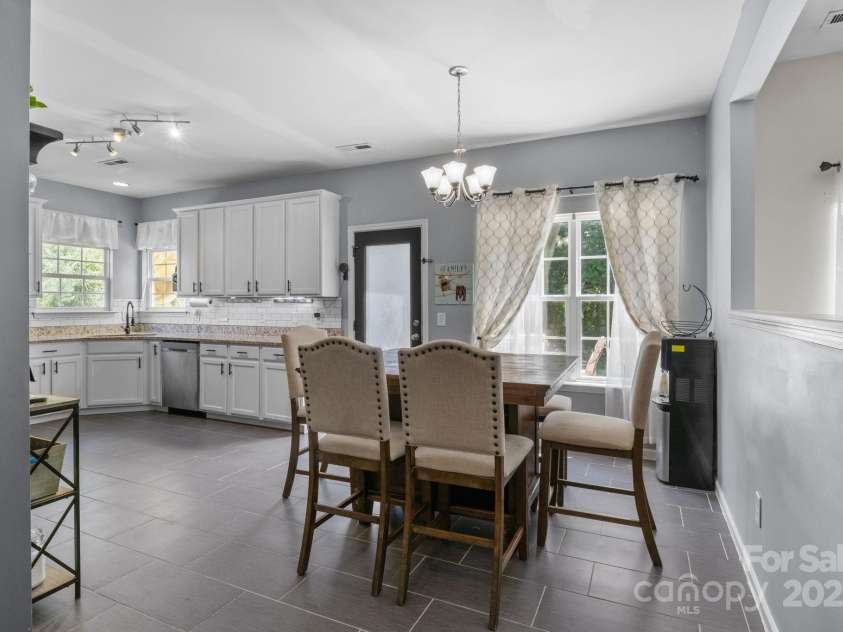 4205 Springhaven Drive, Charlotte, NC 28269.  MLS# CAR4275693, YatesRealty ID 32889. 