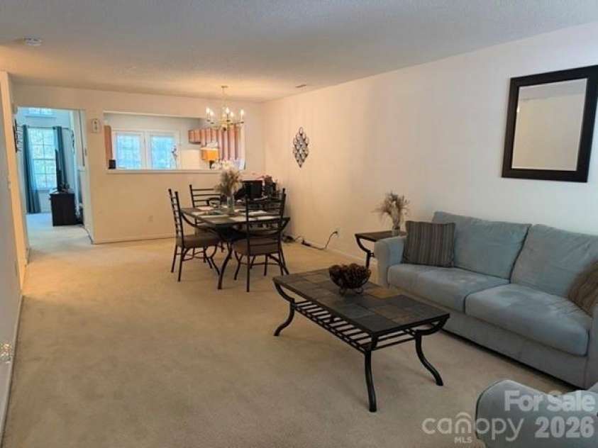 8053 Christmas Court, Charlotte, NC 28216.  MLS# CAR4396316, YatesRealty ID 32889. 