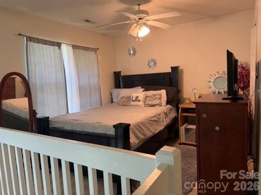 8053 Christmas Court, Charlotte, NC 28216.  MLS# CAR4396316, YatesRealty ID 32889. 