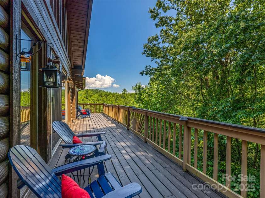 220 Circle Pines Drive, Rosman, NC 28772.  MLS# CAR4279416, YatesRealty ID 3289. 