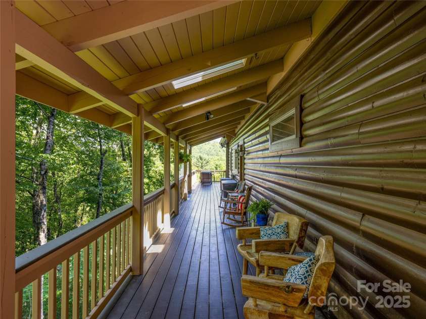 220 Circle Pines Drive, Rosman, NC 28772.  MLS# CAR4279416, YatesRealty ID 3289. 
