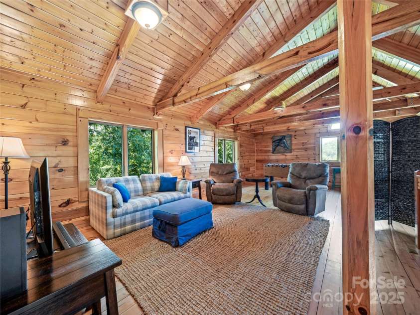 220 Circle Pines Drive, Rosman, NC 28772.  MLS# CAR4279416, YatesRealty ID 3289. 