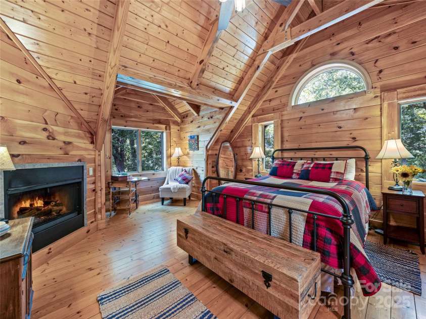 220 Circle Pines Drive, Rosman, NC 28772.  MLS# CAR4279416, YatesRealty ID 3289. 