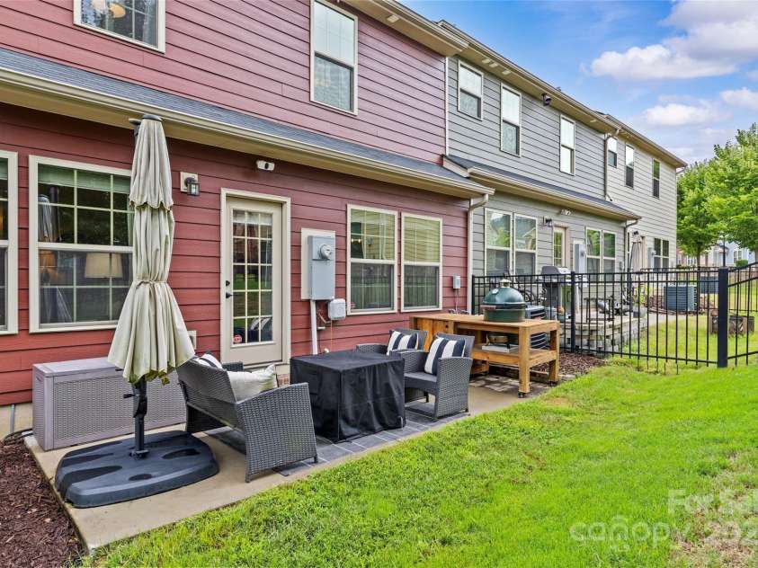 3140 Major Samuals Way, Charlotte, NC 28208.  MLS# CAR4289766, YatesRealty ID 32891. 