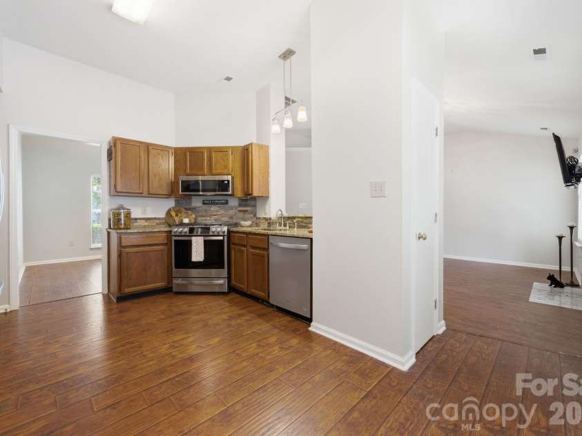 5701 Ebley Lane, Charlotte, NC 28227.  MLS# CAR4390398, YatesRealty ID 32891. 