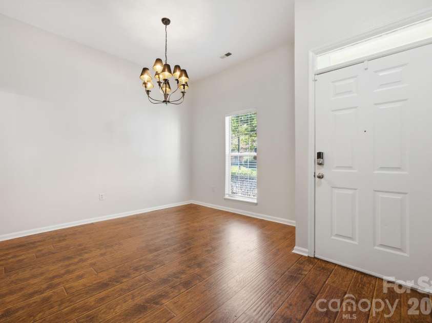 5701 Ebley Lane, Charlotte, NC 28227.  MLS# CAR4390398, YatesRealty ID 32891. Dinning Room