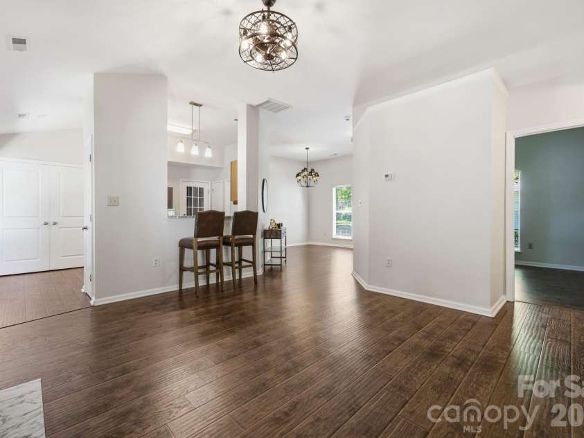 5701 Ebley Lane, Charlotte, NC 28227.  MLS# CAR4390398, YatesRealty ID 32891. Eat at bar