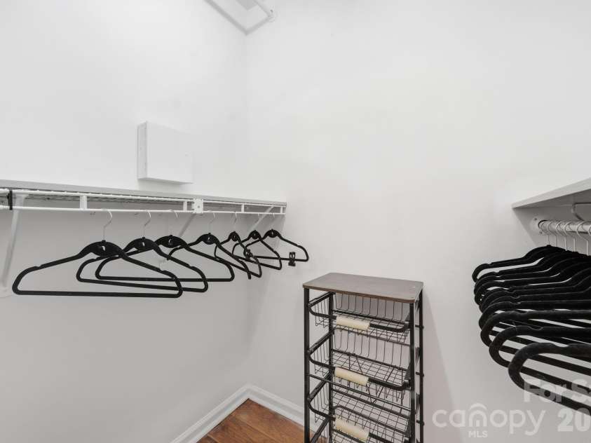 5701 Ebley Lane, Charlotte, NC 28227.  MLS# CAR4390398, YatesRealty ID 32891. Walk-in closet