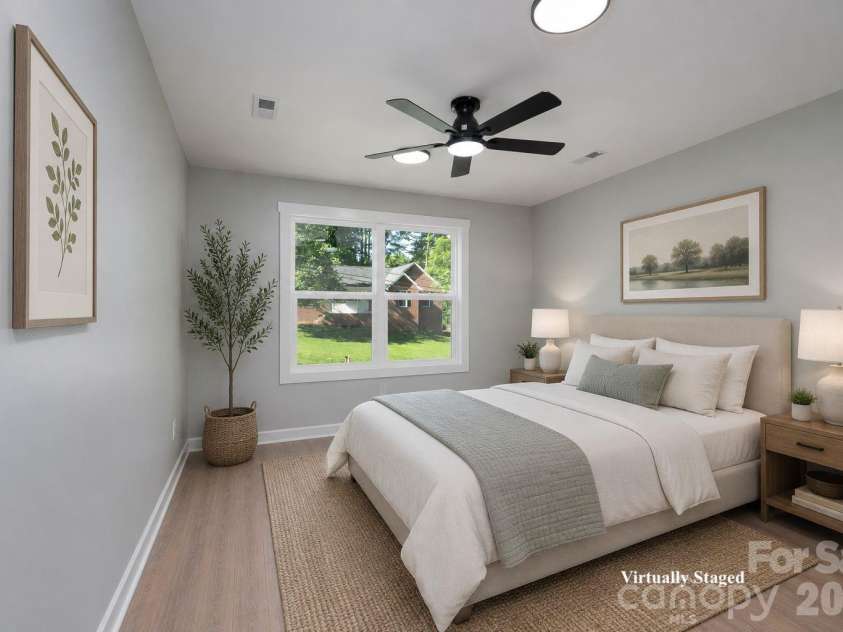 610 Queens Drive, Dallas, NC 28034.  MLS# CAR4383126, YatesRealty ID 32893. 
