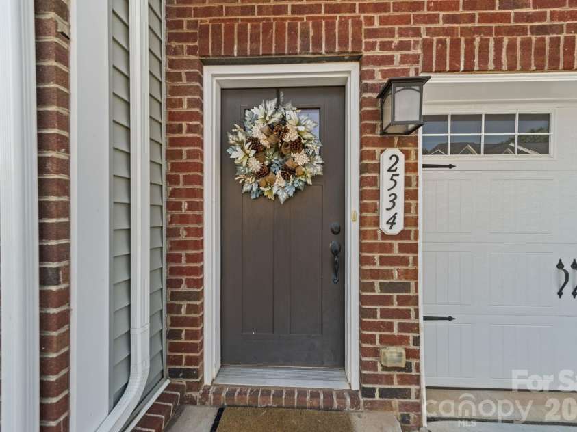 2534 Grantham Place Drive, Fort Mill, SC 29715.  MLS# CAR4393434, YatesRealty ID 32894. 