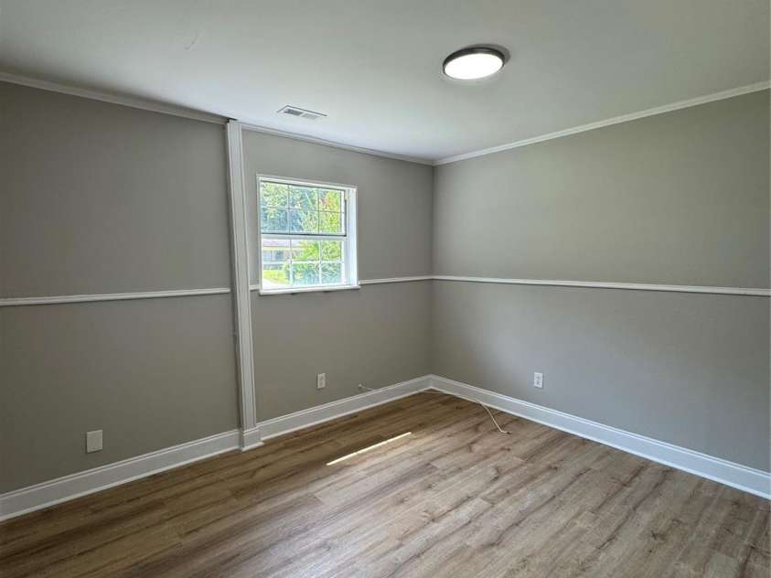 128 armstrong Lane, Gastonia, NC 28056.  MLS# CAR4292869, YatesRealty ID 32895. 