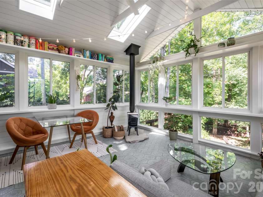 182 Brevard Road, Asheville, NC 28806.  MLS# CAR4396678, YatesRealty ID 32895. 