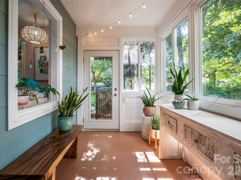182 Brevard Road, Asheville, NC 28806.  MLS# CAR4396678, YatesRealty ID 32895. 
