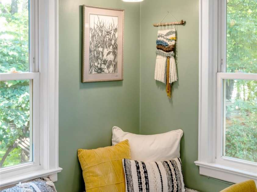182 Brevard Road, Asheville, NC 28806.  MLS# CAR4396678, YatesRealty ID 32895. 