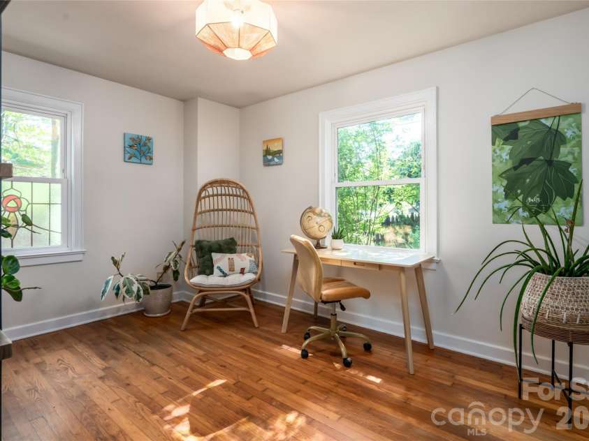 182 Brevard Road, Asheville, NC 28806.  MLS# CAR4396678, YatesRealty ID 32895. 