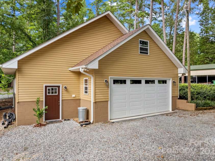 260 Knollwood Drive, Salisbury, NC 28146.  MLS# CAR4289312, YatesRealty ID 32896. Detached garage