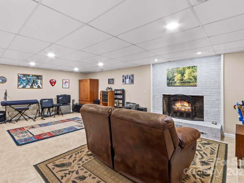 260 Knollwood Drive, Salisbury, NC 28146.  MLS# CAR4289312, YatesRealty ID 32896. Lower level den