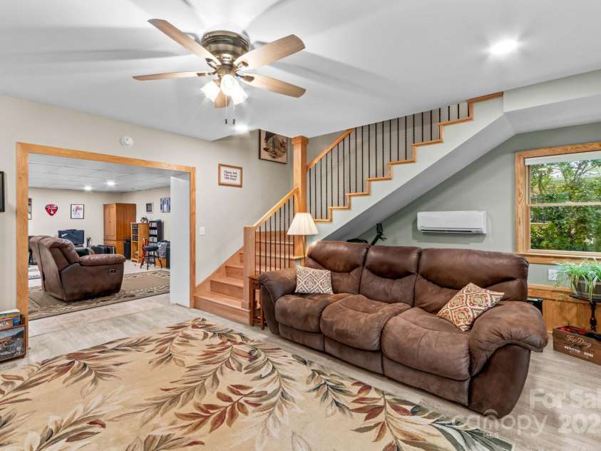 260 Knollwood Drive, Salisbury, NC 28146.  MLS# CAR4289312, YatesRealty ID 32896. Lower level sitting room