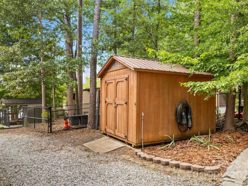 260 Knollwood Drive, Salisbury, NC 28146.  MLS# CAR4289312, YatesRealty ID 32896. Outbuilding