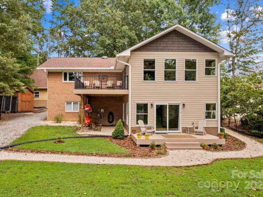 260 Knollwood Drive, Salisbury, NC 28146.  MLS# CAR4289312, YatesRealty ID 32896. Rear view from lake