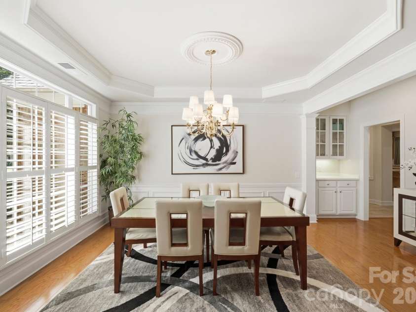 4814 King Arthur Drive, Charlotte, NC 28277.  MLS# CAR4391428, YatesRealty ID 32896. 