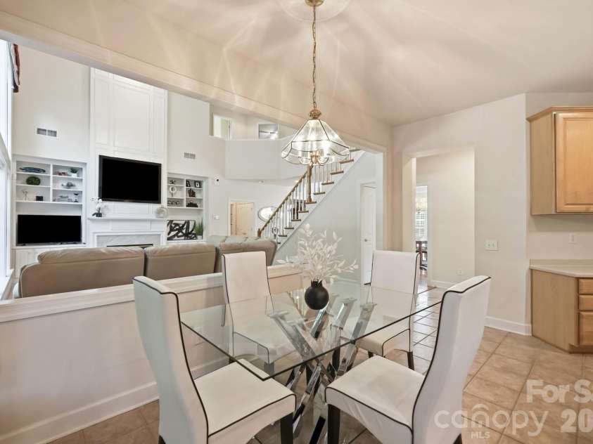 4814 King Arthur Drive, Charlotte, NC 28277.  MLS# CAR4391428, YatesRealty ID 32896. 