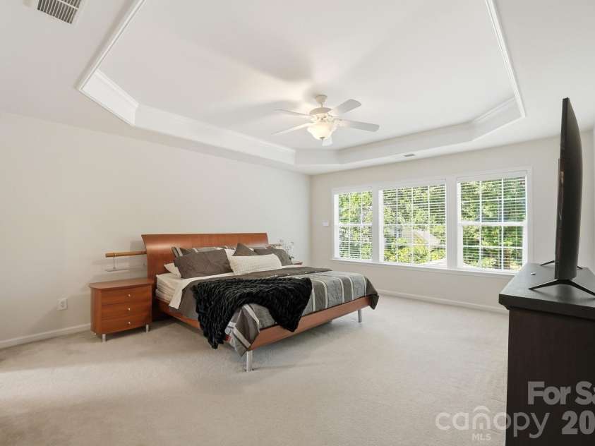 4814 King Arthur Drive, Charlotte, NC 28277.  MLS# CAR4391428, YatesRealty ID 32896. 