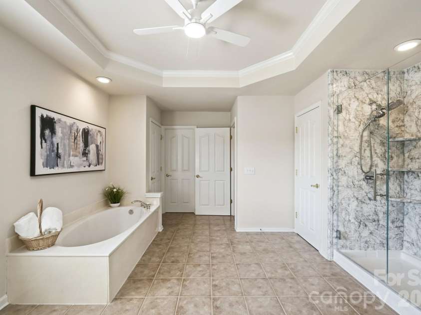 4814 King Arthur Drive, Charlotte, NC 28277.  MLS# CAR4391428, YatesRealty ID 32896. 