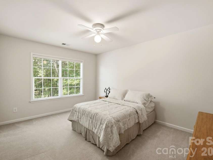 4814 King Arthur Drive, Charlotte, NC 28277.  MLS# CAR4391428, YatesRealty ID 32896. 