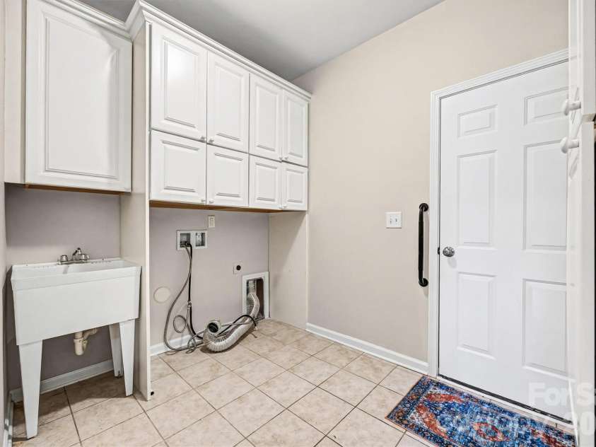 3043 Burgess Drive, Lancaster, SC 29720.  MLS# CAR4339809, YatesRealty ID 32898. Laundry/Mud Room
