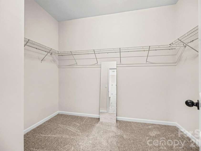 3043 Burgess Drive, Lancaster, SC 29720.  MLS# CAR4339809, YatesRealty ID 32898. Primary Walk-in Closet