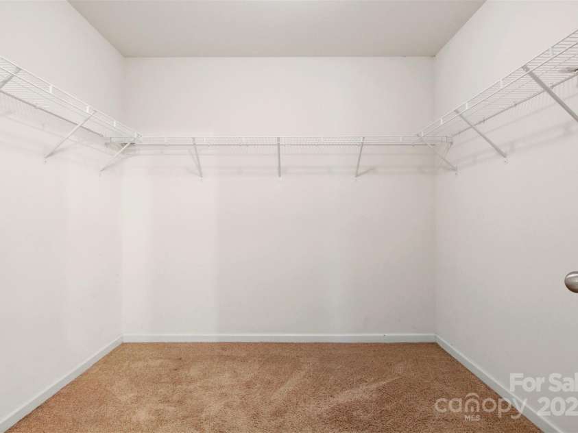5311 Oakdale Ridge Court, Charlotte, NC 28216.  MLS# CAR4293475, YatesRealty ID 32899. 