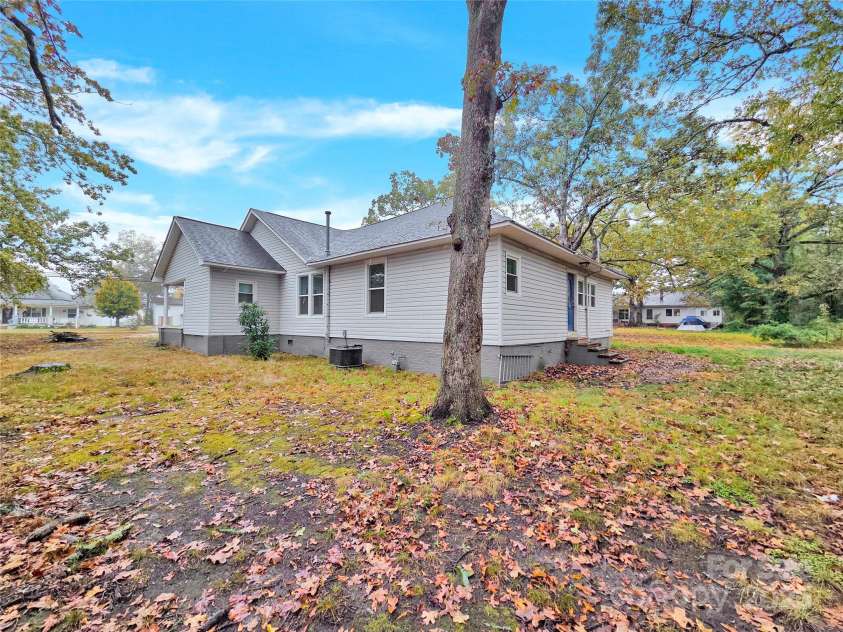 1241 Lafayette Street, Shelby, NC 28152.  MLS# CAR4315337, YatesRealty ID 329. 